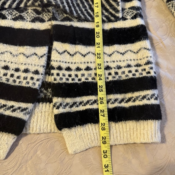 Two Sisters Fuzzy Cardigan Sweater Black Beige Metallic Open Front Shawl M - Picture 12 of 12